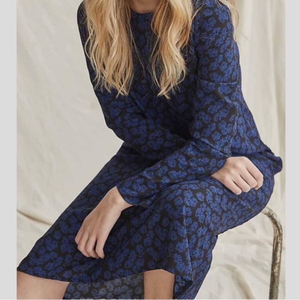 Elizabeth & James Blue Black Floral
Button Back long sleeve prairie Maxi Dress - Picture 6 of 11